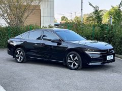 Volkswagen Magotan 300TSI Respect Edition Eye-catching Package - ფოტო 3