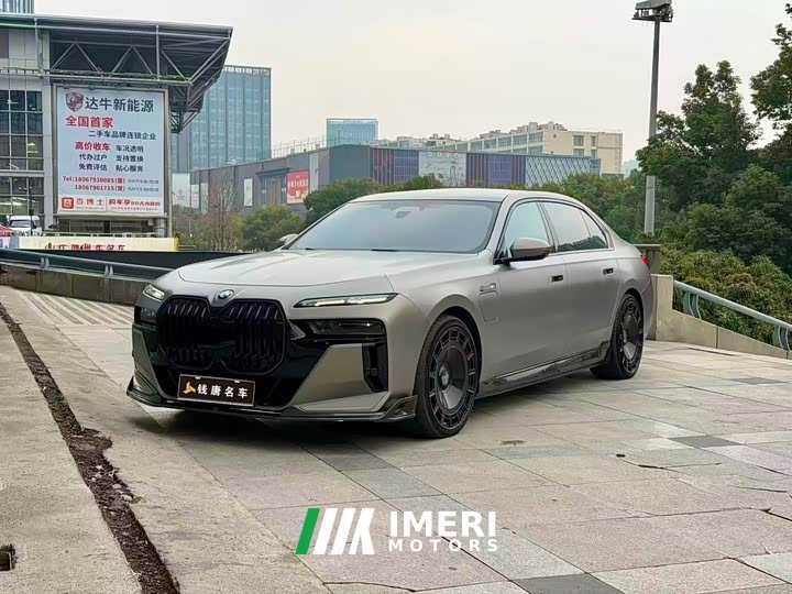 BMW i7 2023 xDrive60L M Sport Package - ავტომობილი ჩინეთიდან