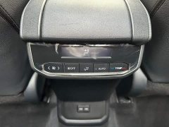 Toyota Highlander Hybrid 2.5L AWD Premium 7-Seater - ფოტო 16