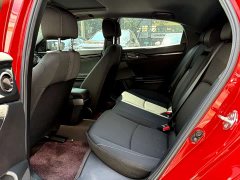 Honda Civic Hatchback 220 Turbo Manual Sport Edition - ფოტო 6