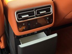 Li Auto L7 Max Smart Refresh Edition - ფოტო 9