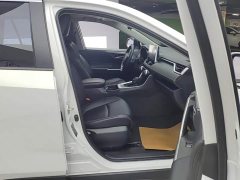 Toyota RAV4 2.0L CVT FWD Fashion Edition - ფოტო 8