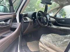 Toyota Alphard Hybrid 2.5L Premium Gold Edition - ფოტო 5