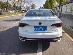 Volkswagen Jetta 200TSI DSG Flyover Edition - ფოტო 5