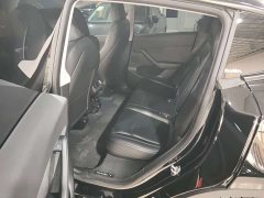 Tesla Model Y Rear-Wheel Drive - ფოტო 3