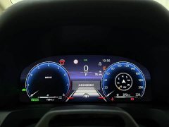 Toyota Vellfire Crown Hybrid 2.5L Premium Edition - ფოტო 10