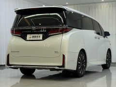 Toyota Vellfire Crown Hybrid 2.5L Premium Edition - ფოტო 15