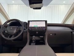 Toyota Vellfire Crown Hybrid 2.5L Premium Edition - ფოტო 9