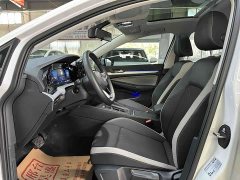 Volkswagen Golf 280TSI DSG R-Line 50th Anniversary Edition - ფოტო 15