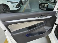 Volkswagen Golf 280TSI DSG R-Line 50th Anniversary Edition - ფოტო 18