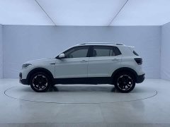 Volkswagen Touran 2023 200TSI DSG Smart Connected Edition - ფოტო 9