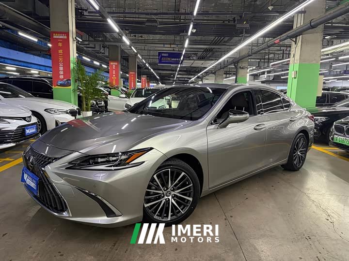 Lexus ES 2022 300h Premium Edition - ავტომობილი ჩინეთიდან