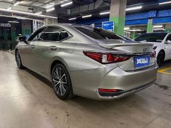 Lexus ES 2022 300h Premium Edition - ფოტო 6