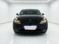 Tesla Model Y Rear-Wheel Drive - ფოტო 2