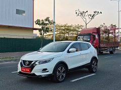 Nissan Qashqai 2.0L CVT Luxury - ფოტო 1