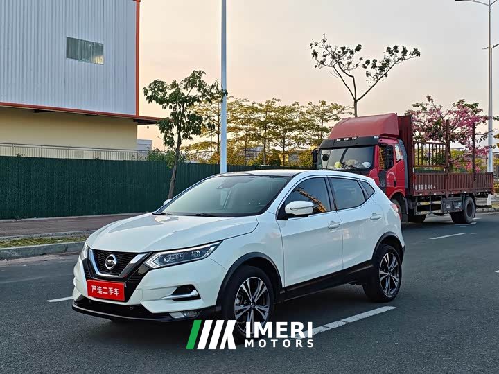 Nissan Qashqai 2.0L CVT Luxury