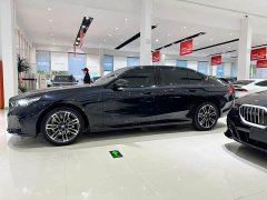 BMW 5 Series Facelift 525Li M Sport Package - ფოტო 4