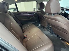BMW 5 Series 530Li Leading Edition Luxury Package - ფოტო 15