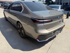 BMW 7 Series 740Li Premier M Sport Package - ფოტო 11