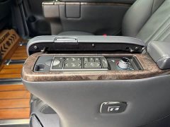 Toyota Vellfire 2021 Crown Hybrid 2.5L HV Luxury Edition - ფოტო 9