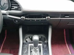 Mazda3 Axela 2023 2.0L Automatic Luster Edition - ფოტო 14