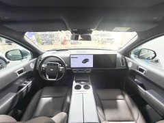 Li Auto L8 2023 Pro - ფოტო 6