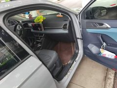 Volkswagen Touareg 300TSI Two-Wheel Drive Moonlight Edition - ფოტო 19