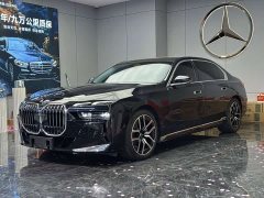 BMW 7 Series 2023 735Li M Sport Package - ფოტო 1