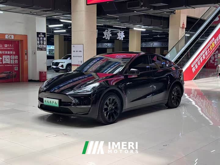 Tesla Model Y Facelift Rear-Wheel Drive