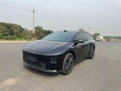 Li Auto i6 2025 Two-Wheel Drive Standard - ფოტო 1