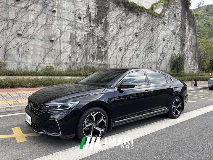 Volkswagen Passat 380TSI Starry Sky Elite