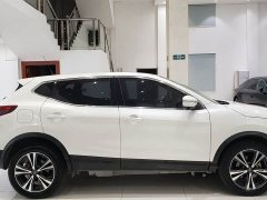 Nissan Qashqai 2.0L CVT Luxury - ფოტო 12