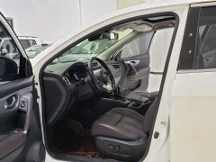 Nissan Qashqai 2.0L CVT Luxury - ფოტო 4
