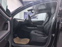 Tesla Model Y Rear-Wheel Drive - ფოტო 6