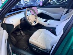 Xiaomi YU7 Rear-Wheel Drive Long-Range Edition - ფოტო 4