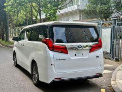 Toyota Alphard Hybrid 2.5L Luxury - ფოტო 17