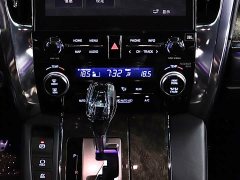 Toyota Vellfire Crown Hybrid 2.5L HV Premium Edition - ფოტო 19