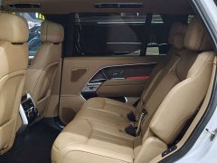 Land Rover Range Rover 3.0 L6 400PS Prestige Seven-Seat Extended Wheelbase - ფოტო 6
