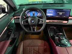 BMW 5 Series 530Li Premier M Sport Package - ფოტო 11