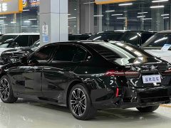 BMW 5 Series 530Li Premier M Sport Package - ფოტო 3