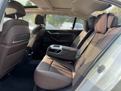 BMW 5 Series 530Li Luxury Edition Premium Package - ფოტო 12