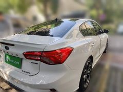 Ford Focus 2020 Sedan EcoBoost 180 Automatic ST Line - ფოტო 6