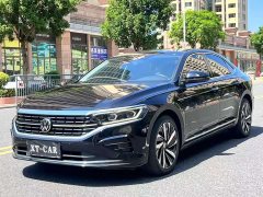 Volkswagen Passat 380TSI Luxury - ფოტო 1