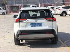 Toyota RAV4 2.0L CVT FWD Fashion Edition - ფოტო 8