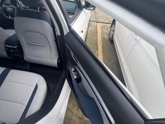 Geely Emgrand 4th Generation 1.5L CVT Luxury - ფოტო 10