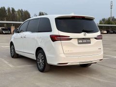 Buick GL8 Land Business Class 652T Luxury - ფოტო 6