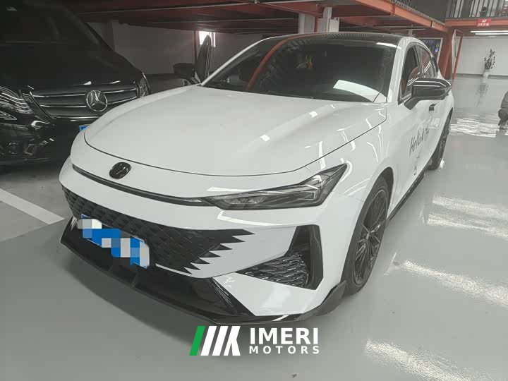 Changan UNI-V 1.5T Premium - ავტომობილი ჩინეთიდან