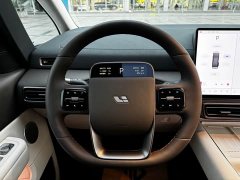 Li Auto Li Xiang MEGA 2024 Ultra - ფოტო 17