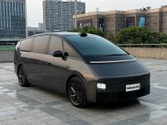Li Auto Li Xiang MEGA 2024 Ultra - ფოტო 3