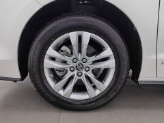 Toyota Sienna 2021 2.5L Hybrid Premium Edition - ფოტო 17